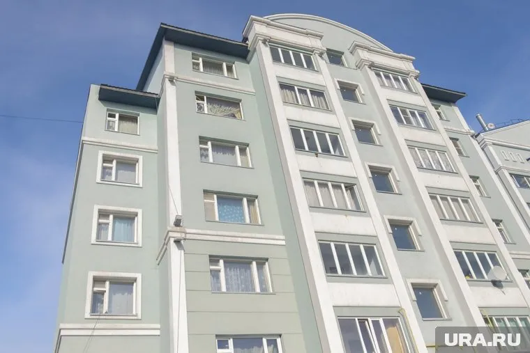 Школьница погибла, упав с высоты девятого этажа