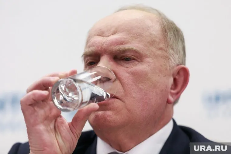 Компартия Геннадия Зюганова «зарабатывает очки»