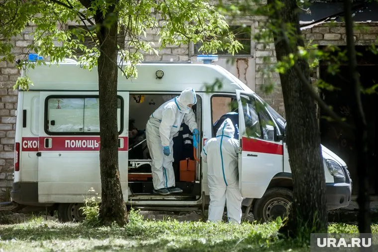 Михаил Щелканов отметил, что нарушение санитарных правил может привести к бесконечным повторным заражениям COVID-19