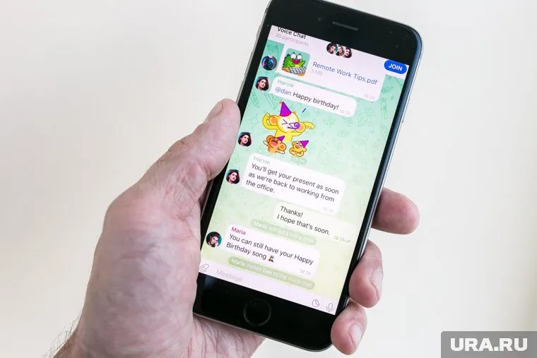 В одном из telegram-каналов с интимными переписками подростков заставляют выполнять опасные для жизни задания
