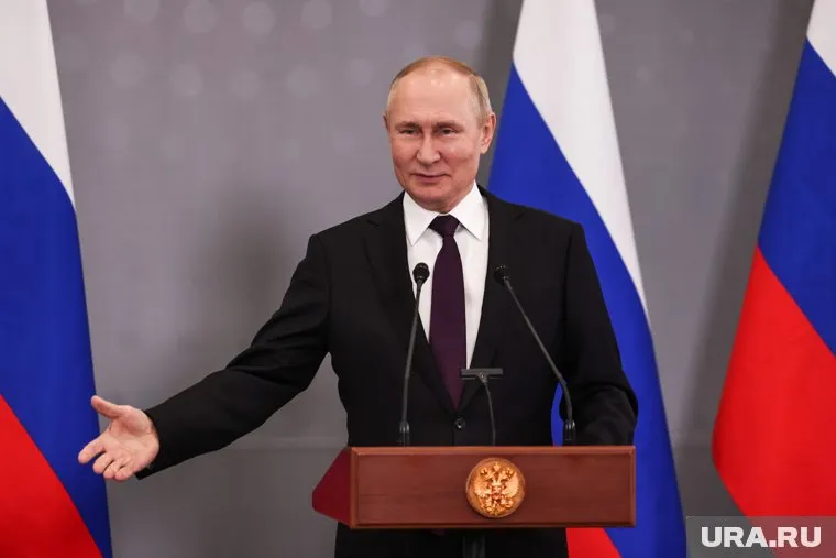 Владимир Путин объявил благодарность слесарю-ремонтнику из Надыма