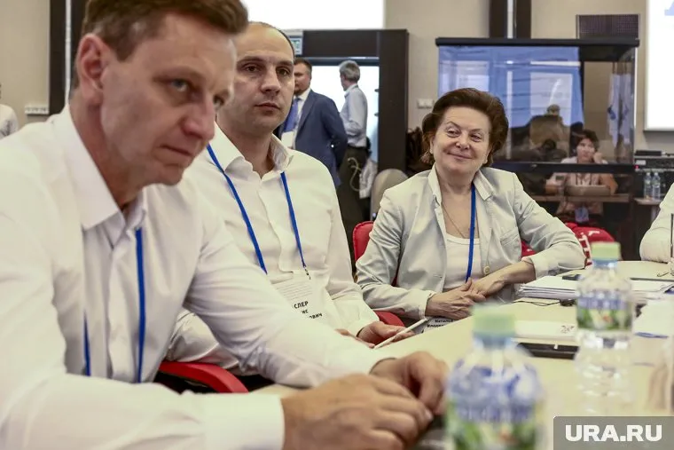 Губернаторов собрали для обсуждения проблем жилищного строительства и развития инфраструктуры