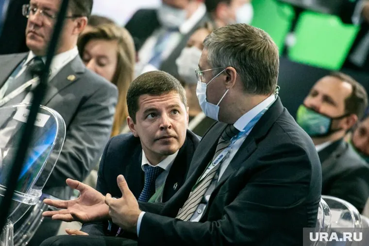 Валерий Фальков с Дмитрием Артюховым посетят Тюменский нефтегазовый форум