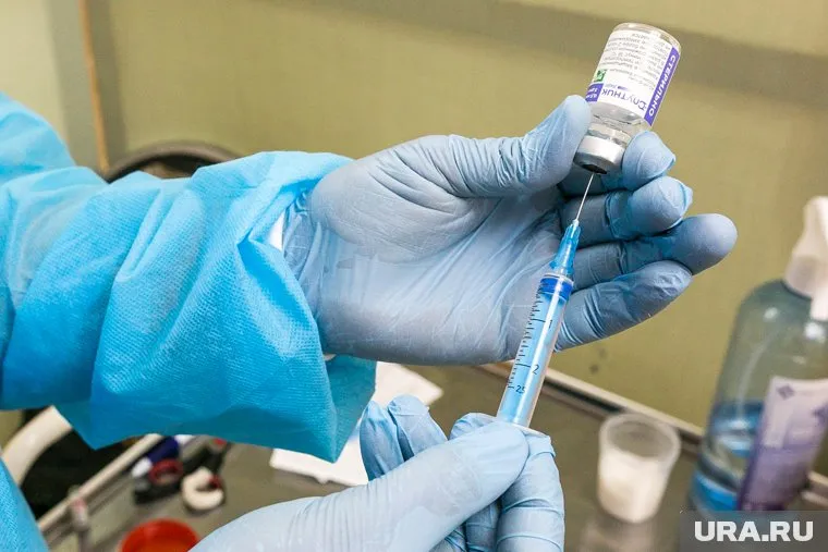 Подросткам после вакцинации следует избегать физических нагрузок