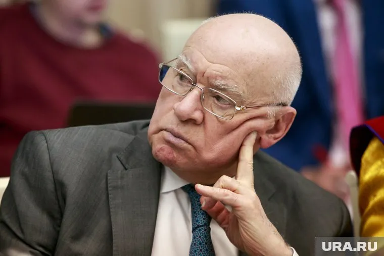 Лео Бокерия призвал россиян больше ходить