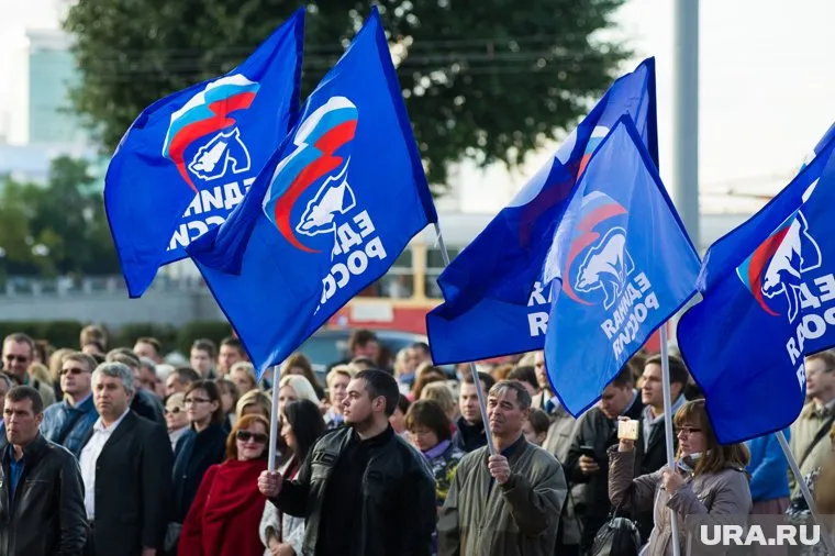 По мнению политологов, «Единая Россия» сохраняет сильные позиции в Свердловской области