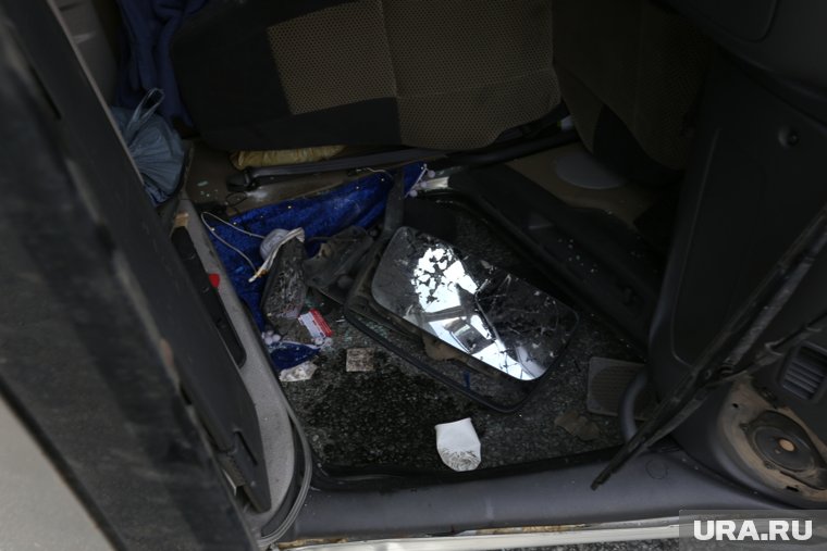 Легковушка раздавлена всмятку: в аварии на курганской трассе погибли два человека. Видео