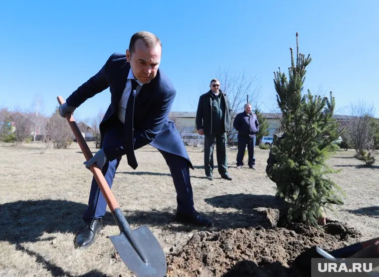 Вадим Шумков пообещал шатровцам, что перемены к лучшему будут ощутимы уже в ближайшее время