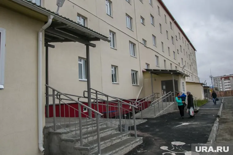 Власти Кургана расселяют горожан из аварийных домов