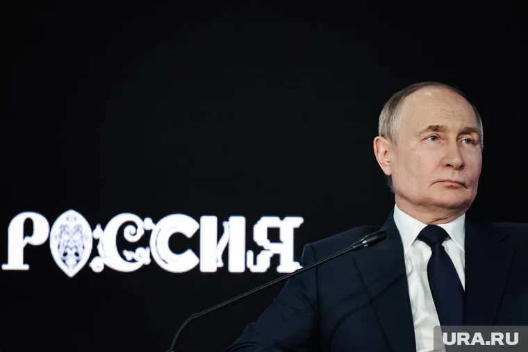 Владимир Путин привык отмечать свои дни рождения в кругу семьи и в общении зарубежными лидерами, уточнил Дмитрий Песков