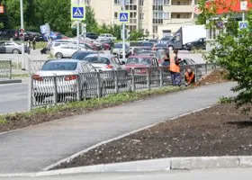 Мэр Екатеринбурга снесет 73 километра бесполезных заборов