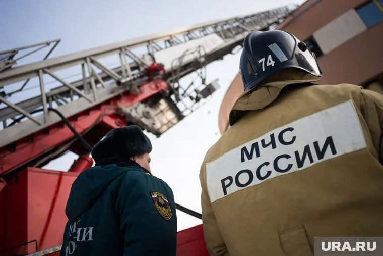 В тушении задействованы 16 пожарников (архивное фото)