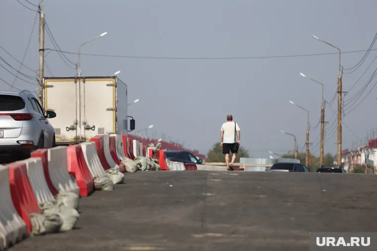Власти Кургана готовятся к ремонту моста на проспекте Конституции