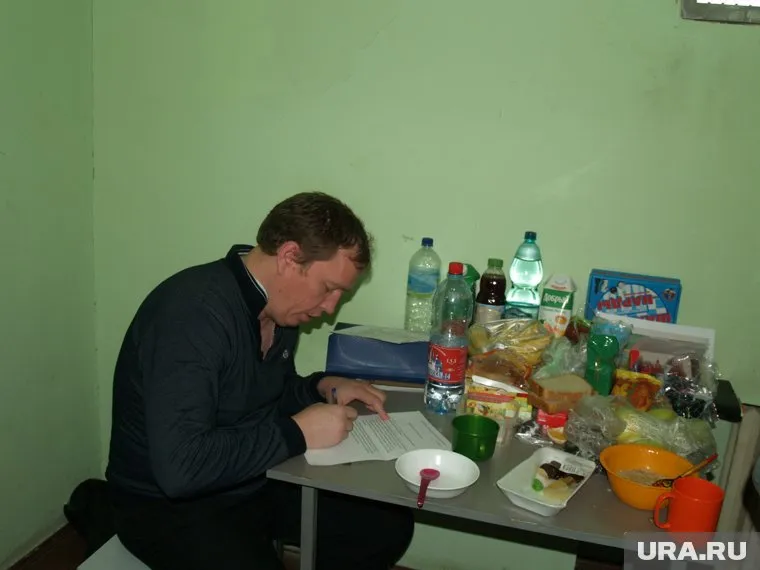 Севастьянов не жалуется на условия содержания в камере