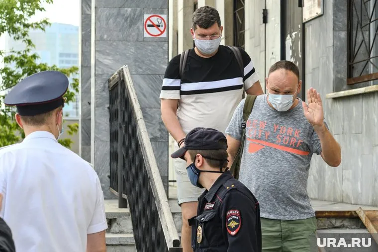 Крашенинников вторично попал под статью об оскорблении власти