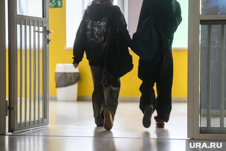 Занятия в школах Сургута из-за погодных условий не отменяются