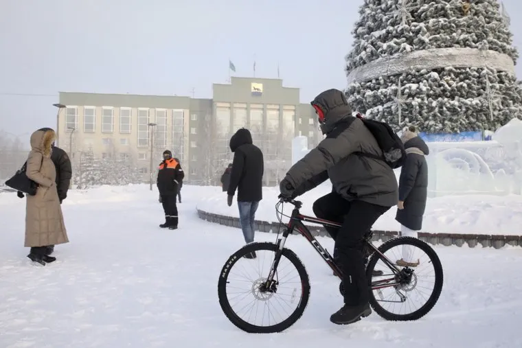 Митинг сторонников Алексея Навального. Сургут