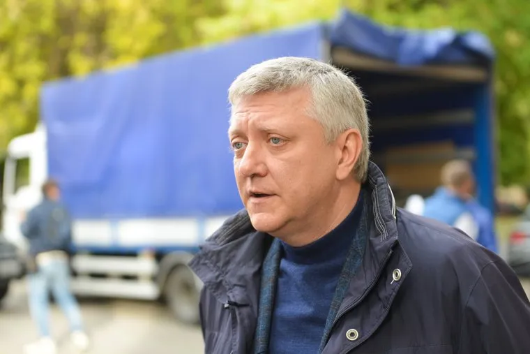 Погрузка амуниции и отправка ее в танковую дивизию Центрального военного округа в Челябинской области. Челябинск