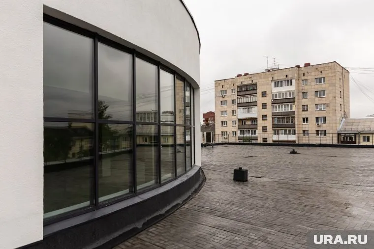 Общая площадь двух террас — 300 квадратных метров (фото из архива)