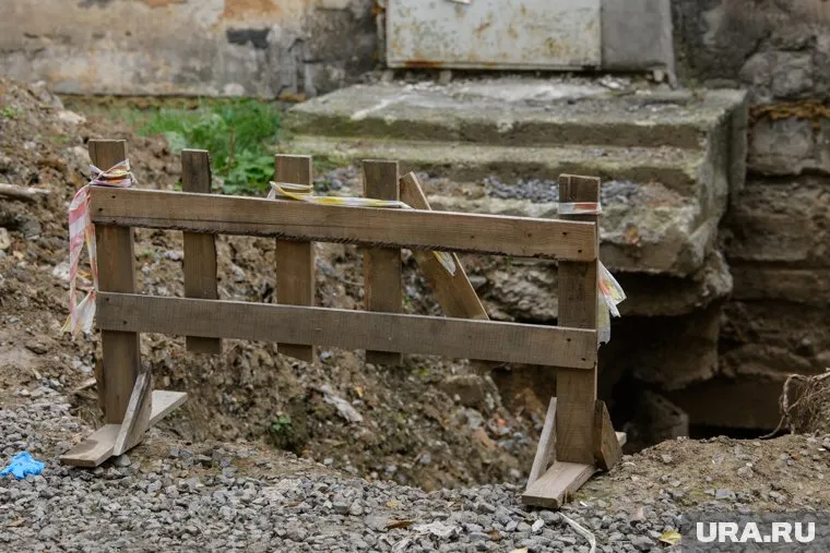 Ребенок утонул в яме заживо (архивное фото)
