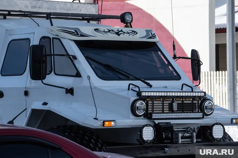 Людей на трэколах вывозят с подтапливаемых территорий