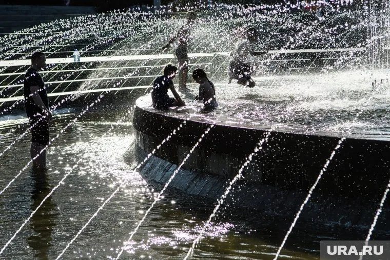 Теплая вода в фонтанах считается благоприятным условием для распространения вирусов и бактерий