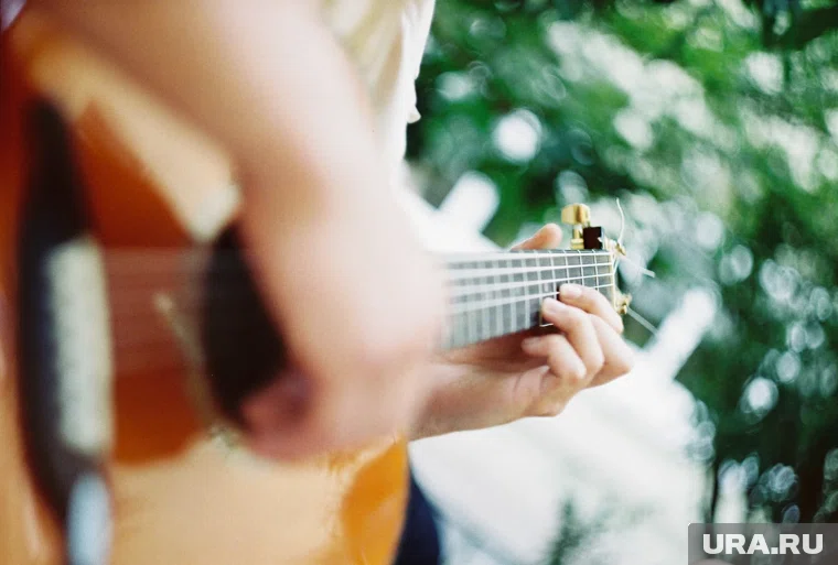 Устроившая протестный концерт пермячка должна была освободиться из под административного ареста