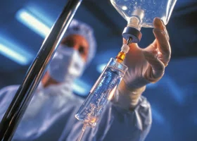 Девочку, которую отец выкину из окна, прооперировали в Уфе