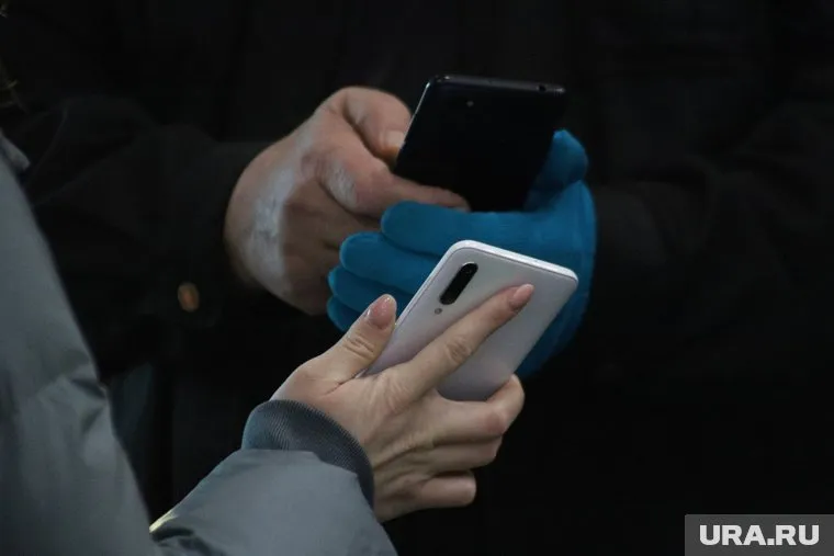 Исследование HeadHunter показало, сколько россиян поддерживают введение QR-кодов