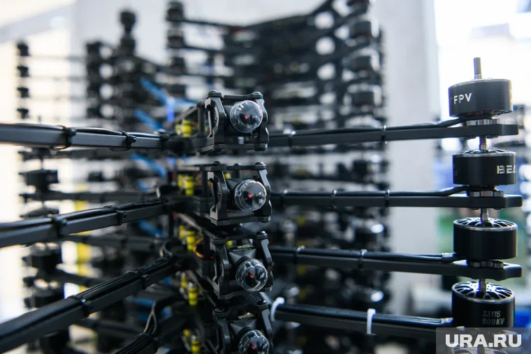 Солдаты группировки войск «Центр» получили FPV-дроны, дневные и ночные коптеры, а также квадроциклы