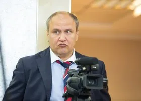 Шмонин («Чиновник.Ру») получит доступ к компьютеру