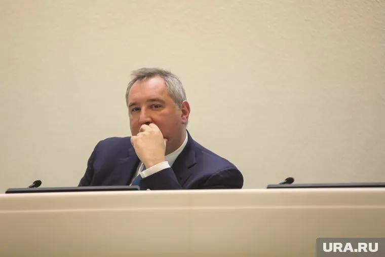 Рогозин проведет совещание государственной комиссии по Арктике