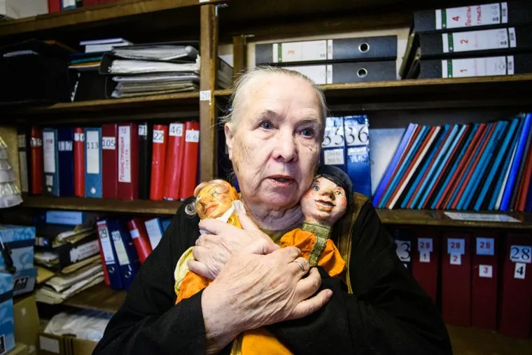 Куклы Буратино и Петрушка в архиве Екатеринбургского театра кукол