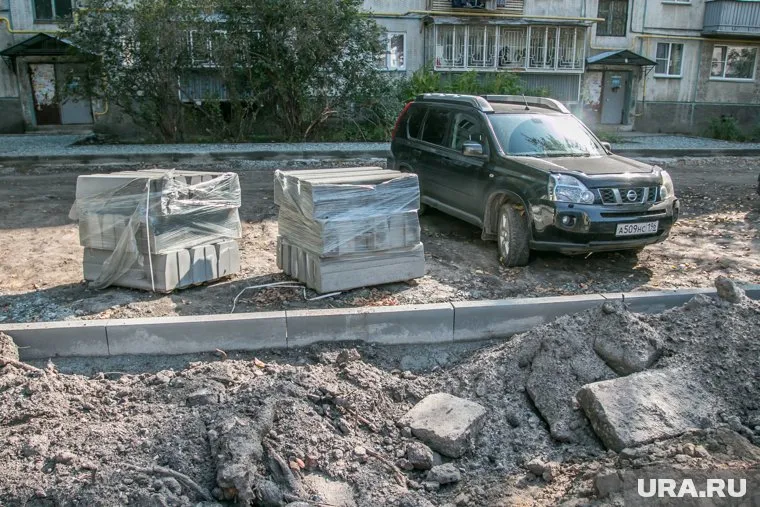 Благоустройство курганских дворов начато, но не продвигается