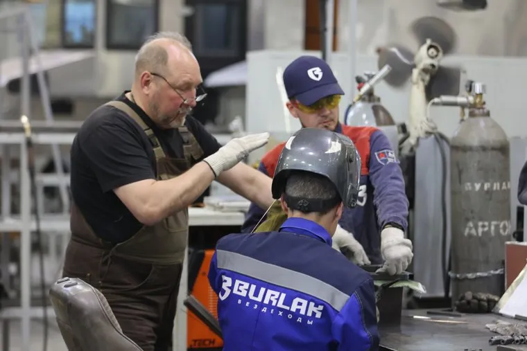 Бурлаки испытатели. Курган