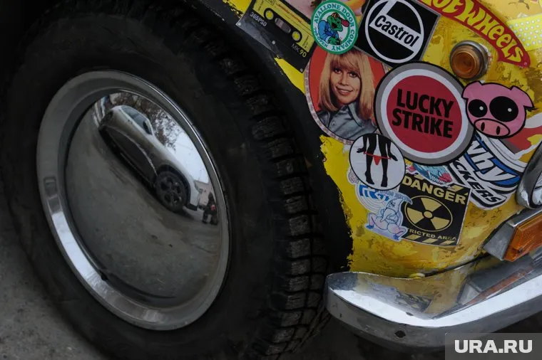 Переоборудованную малолитражку продают как пляжный автомобиль