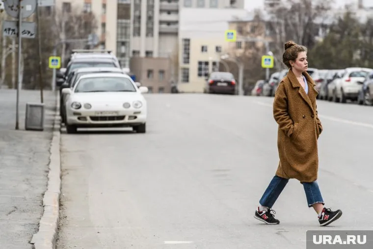 Своим поведением девушка шокировала водителей