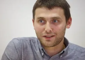 Суд Москвы заочно арестовал экс-издателя «Медузы»* Илью Красильщика