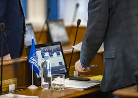 Власти поменяют единороссов в самарском заксобрании