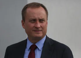 Мэр Сургута назначил ветерана СВО ответственным за трудоустройство школьников