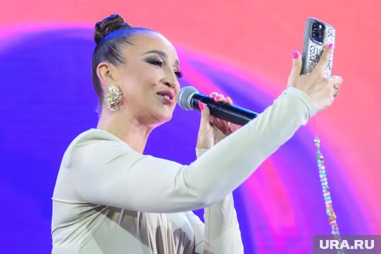 Фанаты Бузовой назвали ее дуэт с Бабкиной неожиданным