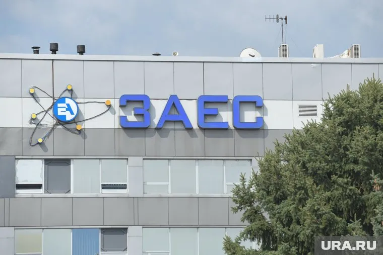 ЗАЭС расположена на левом берегу Днепра рядом с городом Энергодар