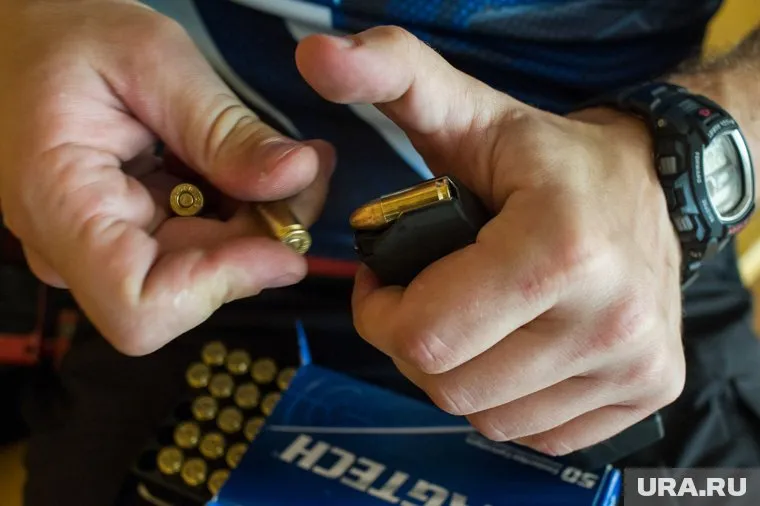 Момент выстрелов попал на видео