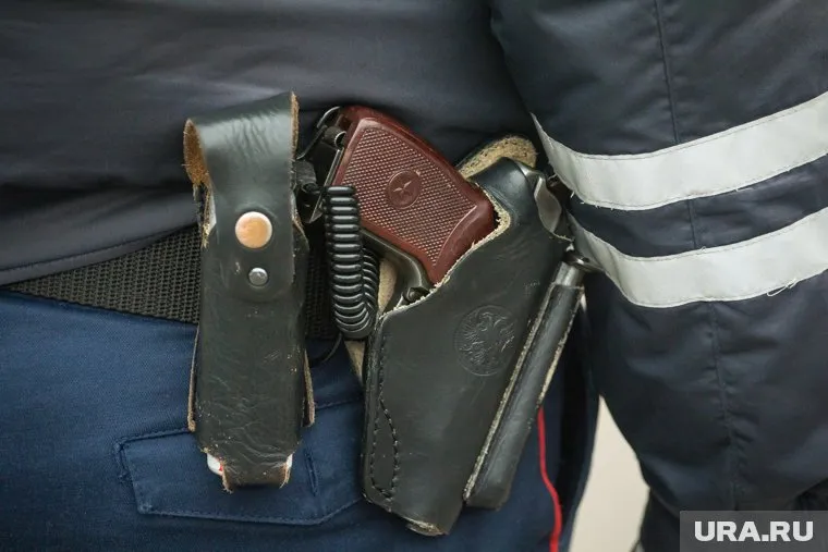 Погибло 15 полицейских