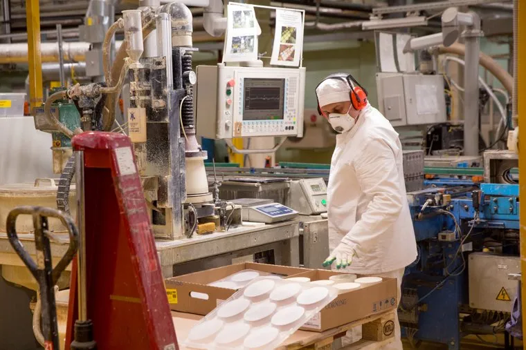 ООО Экоальянс ("дочка" УЭХК) выпускает катализаторы - системы очистки выхлопа авто (фото УЭХК)