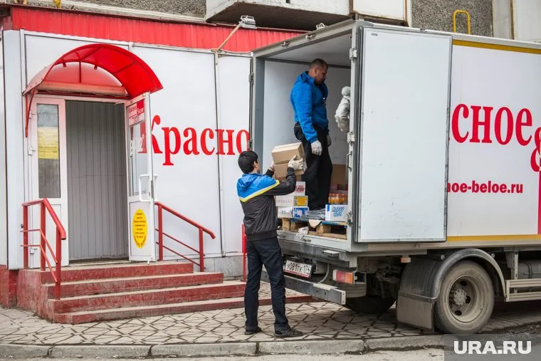 С завозимой в «Красное и Белое» продукцией контактировали зараженные сотрудники