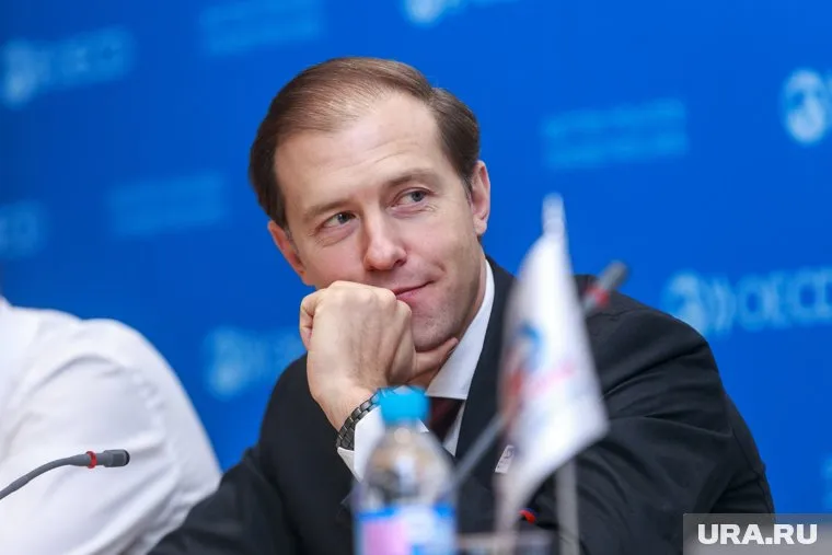 Дениса Мантурова ожидают в Челябинске 3 февраля