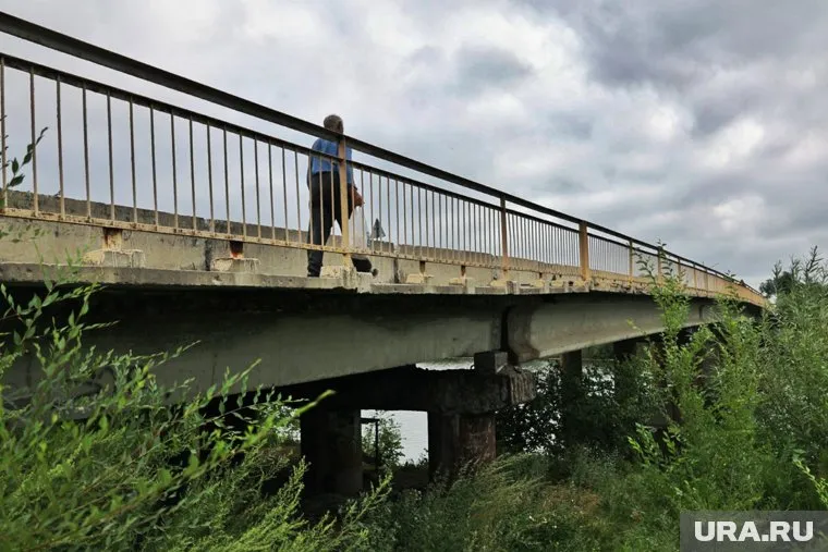 В 2023 году в Шатровском округе отремонтируют два моста за региональные деньги (архивное фото)