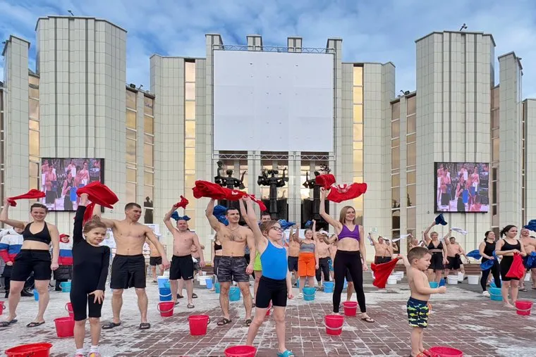 Акция массового обливания. Курган