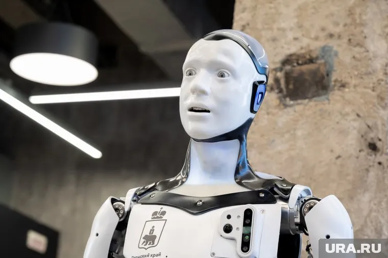 Арди заводит знакомства с руководителями России